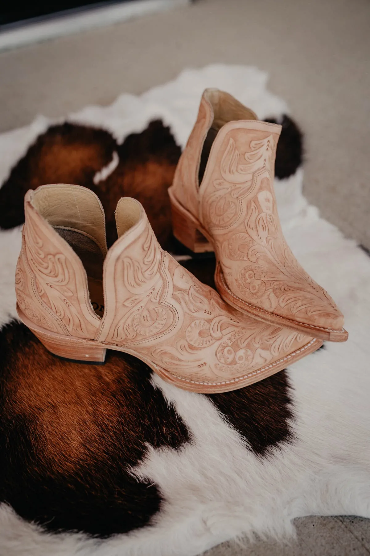 'Aviana' Stetson Fully Tooled Leather Snip Toe Ankle Booties (6 - 11)