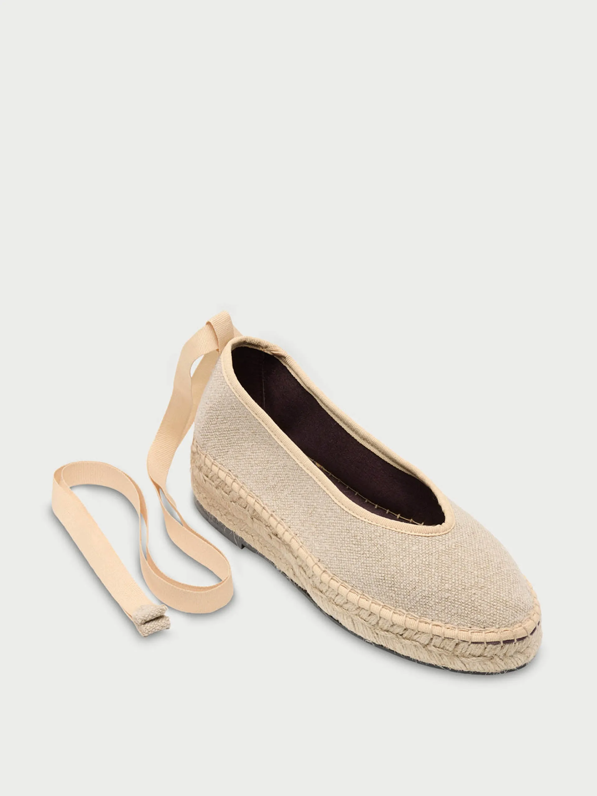 Cream Summer swing flats