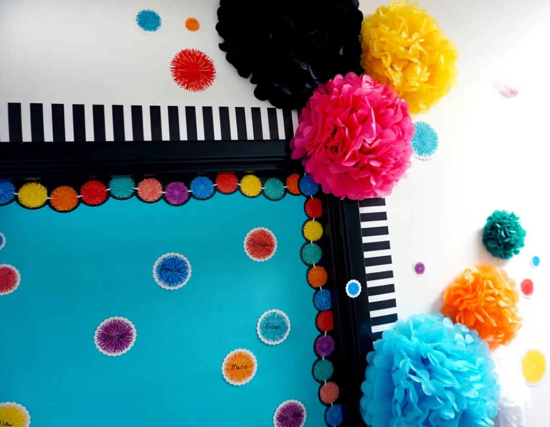 Creative Teaching Pom Poms EZ Border 48' (CTP10515)