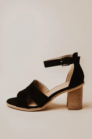 Lara Buckle Heel in Black