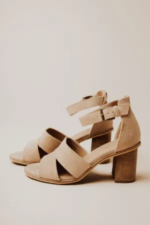 Lara Buckle Heel in Taupe