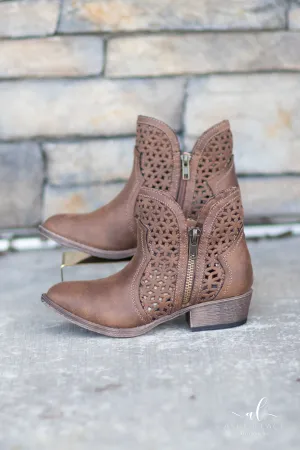 Leah Booties (Tan)