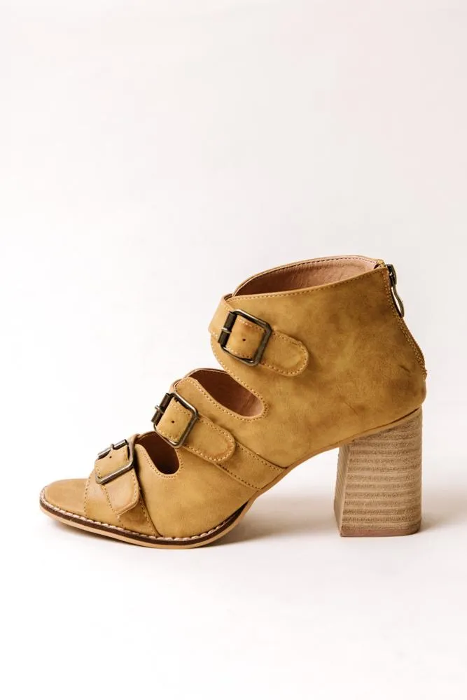 Marjorie Buckle Heel in Mustard